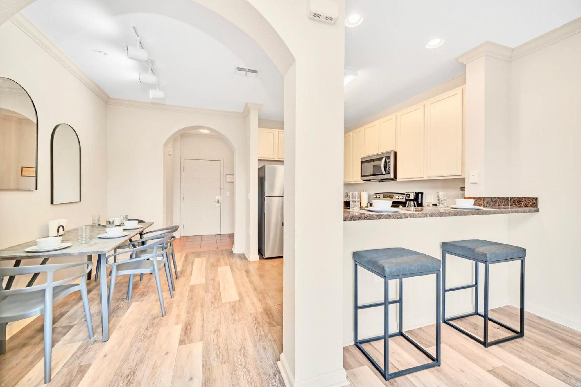 Hébergement de vacances Bright 2br With Pool And Hot Tub - Near Disney! Orlando